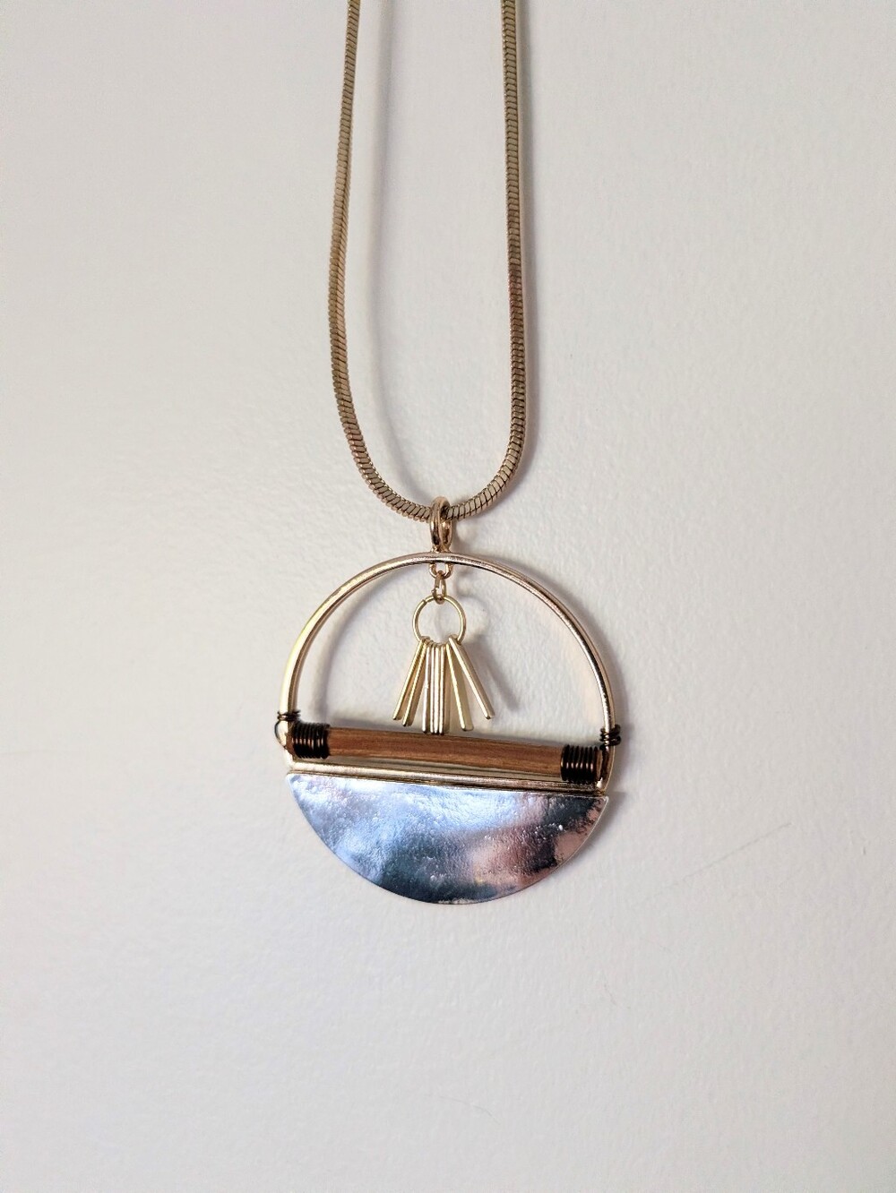 Unique Pendant Statement Necklace